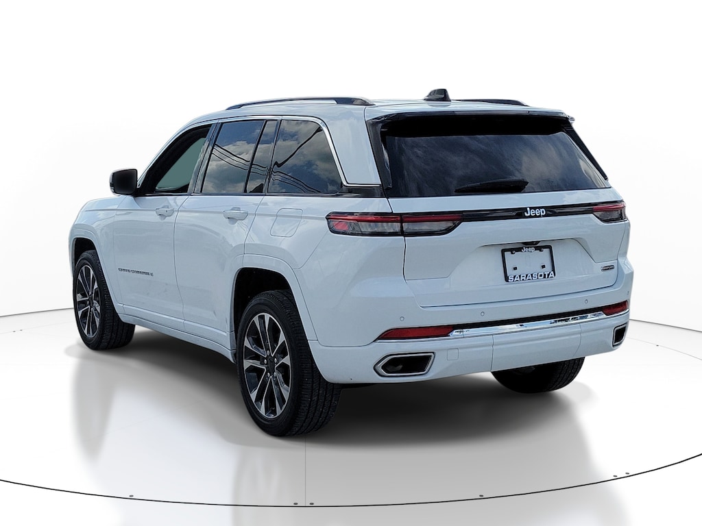 Used 2023 Jeep Grand Cherokee Overland Overland 4x2