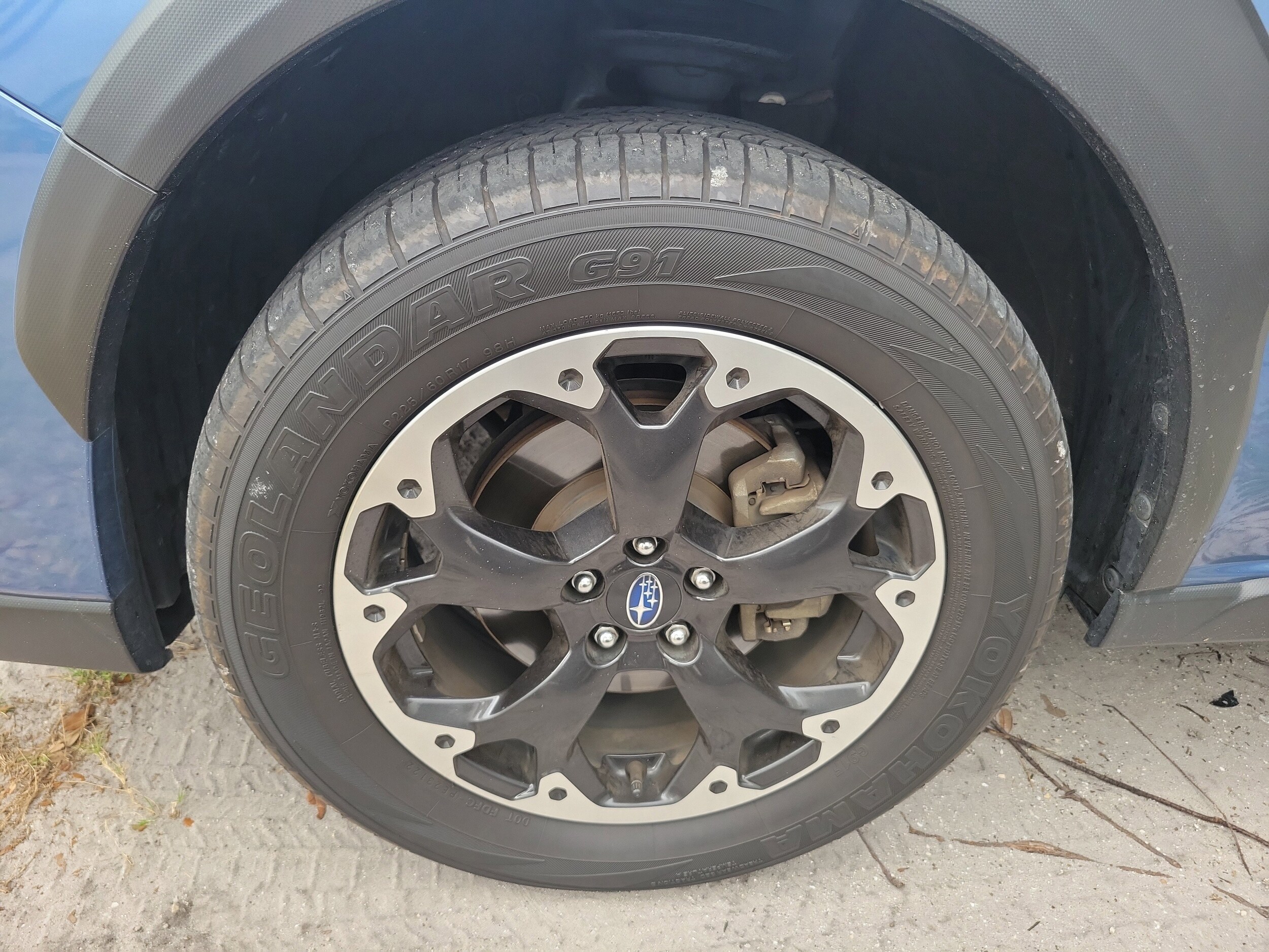 2023 Subaru Crosstrek Premium photo 3