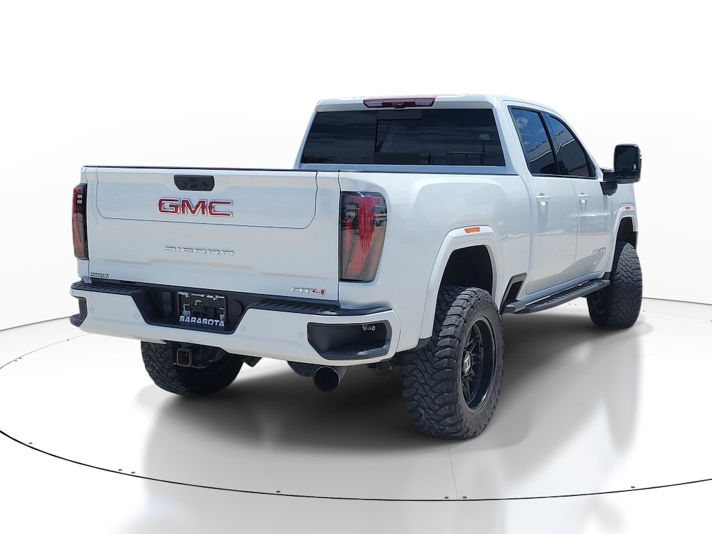 Used 2024 GMC Sierra 2500HD AT4 4WD Crew Cab 159 AT4
