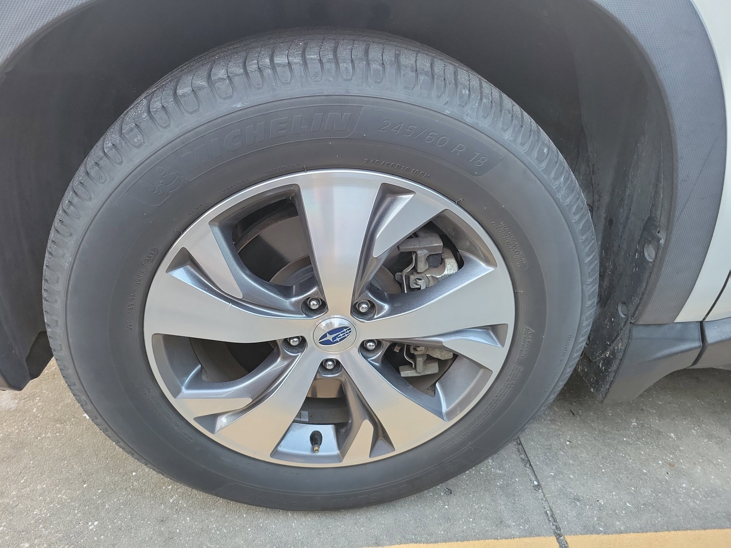 2019 Subaru Ascent Premium photo 3