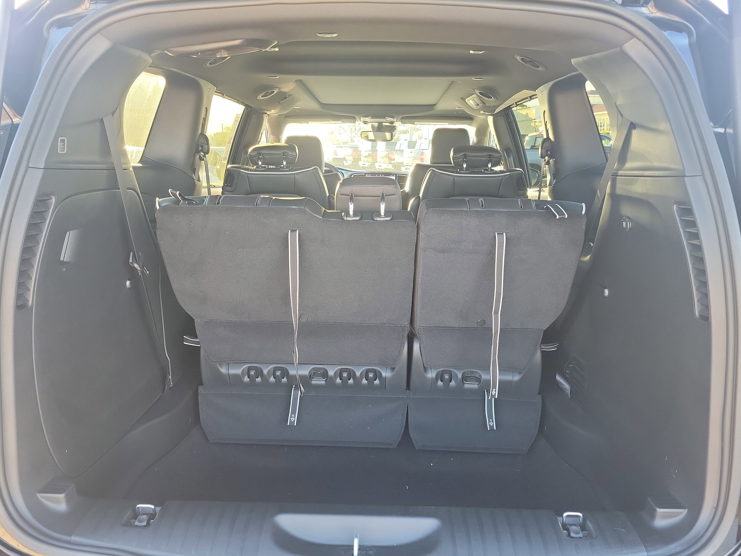 2026 Chrysler Pacifica Limited photo 2