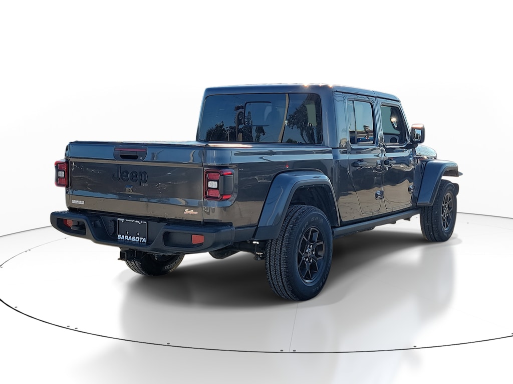 Used 2024 Jeep Gladiator Jeep Beach Jeep Beach 4x4 *Ltd Avail*