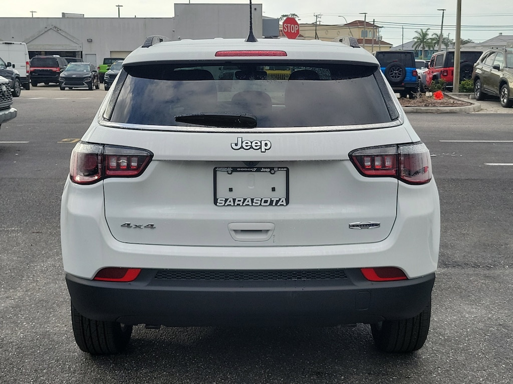 New 2026 Jeep Compass Latitude Latitude 4x4