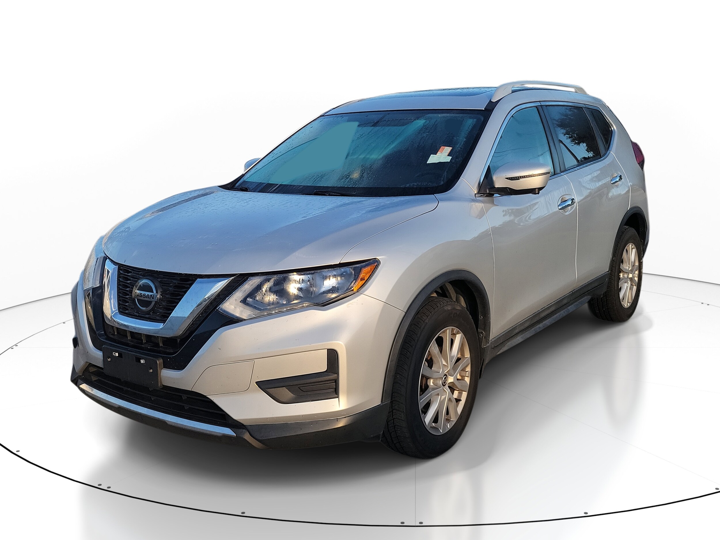 2018 Nissan Rogue SV photo 2