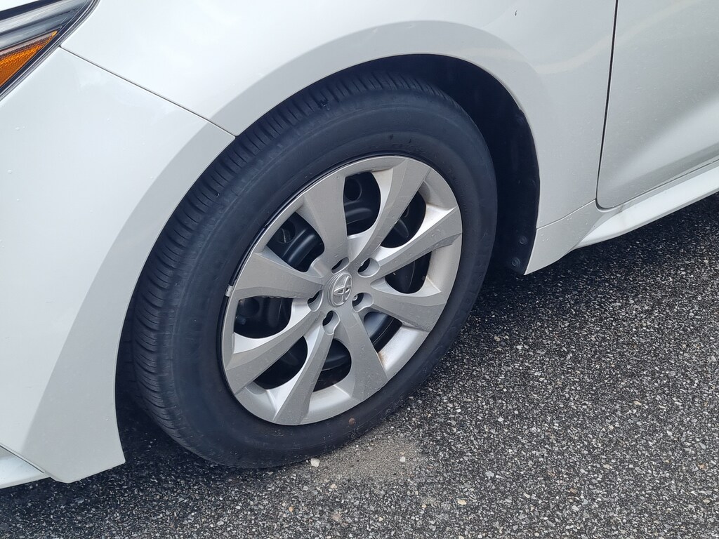 Used 2025 Toyota Corolla LE LE CVT
