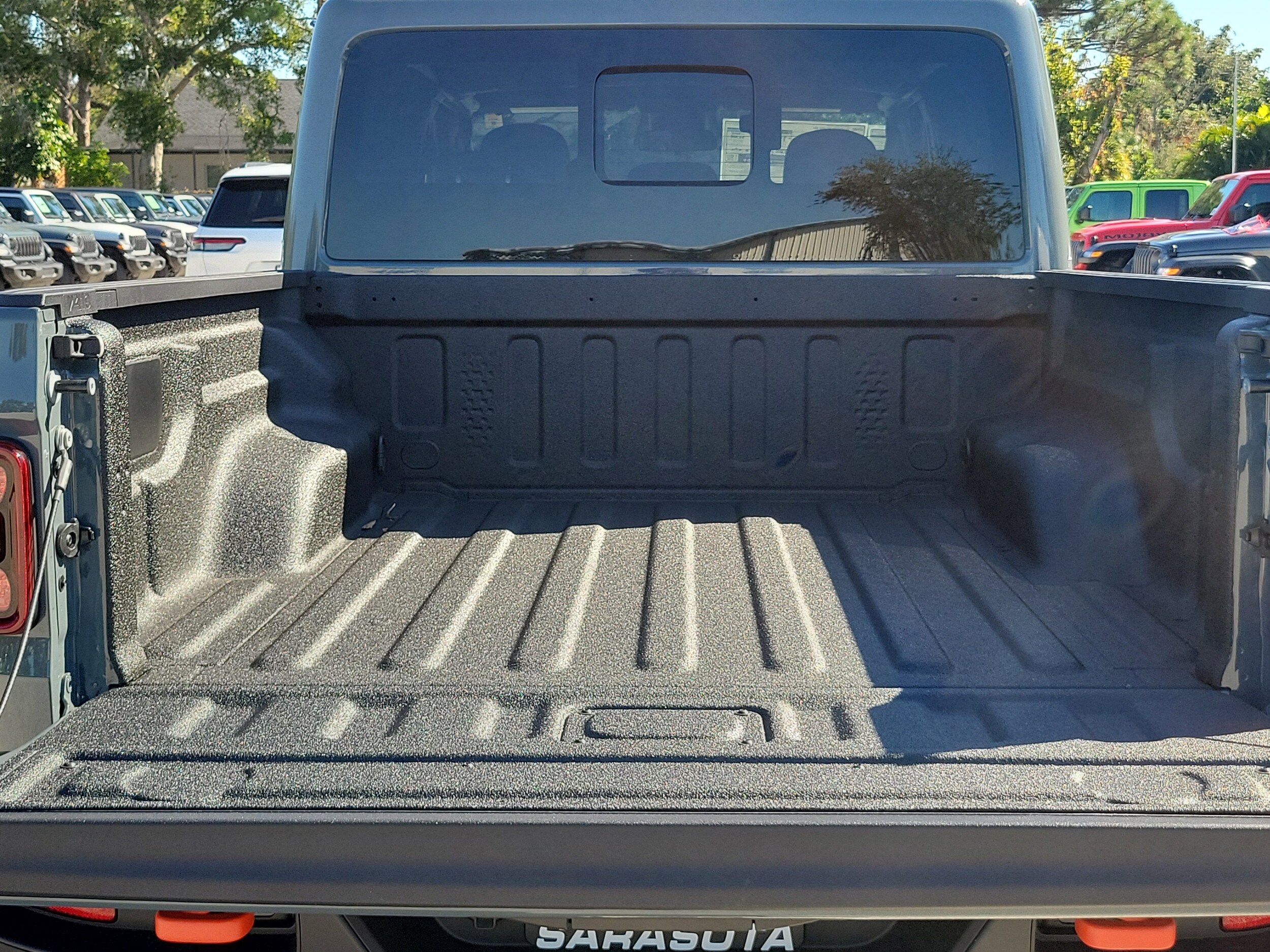 2026 Jeep Gladiator Mojave photo 4