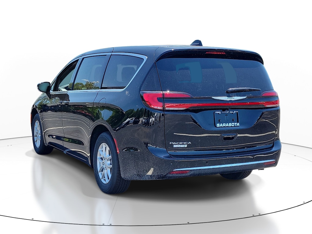 New 2026 Chrysler Pacifica Select Select FWD