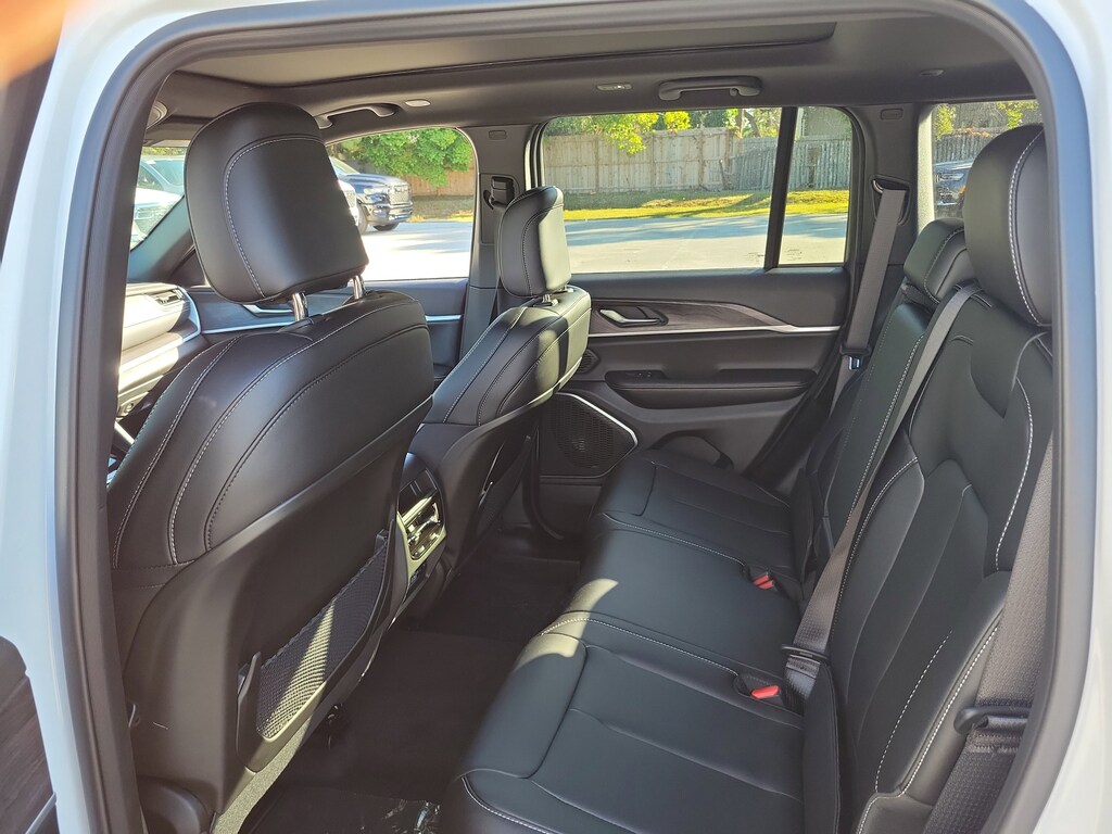 New 2025 Jeep Grand Cherokee Limited Limited 4x4