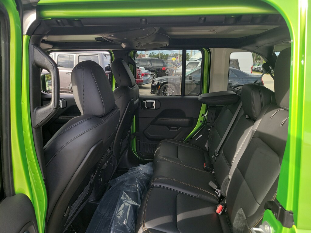 New 2026 Jeep Wrangler Sahara Sahara 4x4