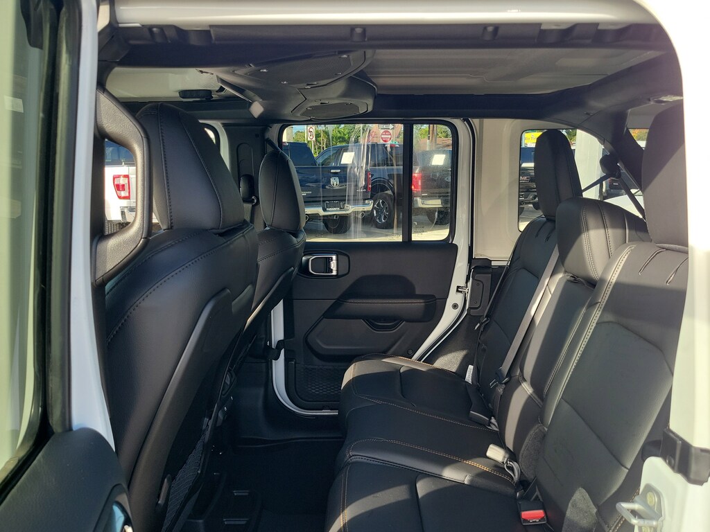 New 2026 Jeep Wrangler Sahara Sahara 4x4