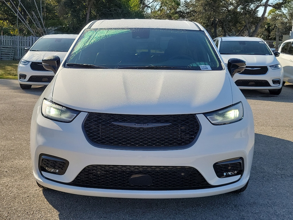 New 2026 Chrysler Pacifica Select Select FWD