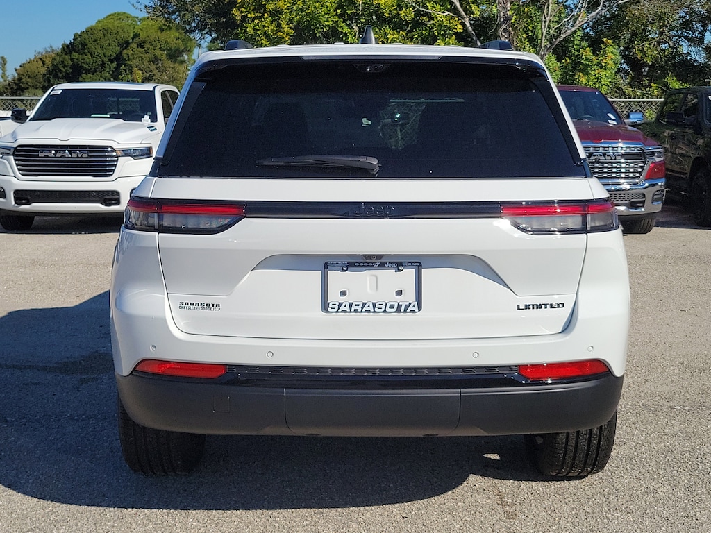 New 2025 Jeep Grand Cherokee Limited Limited 4x2