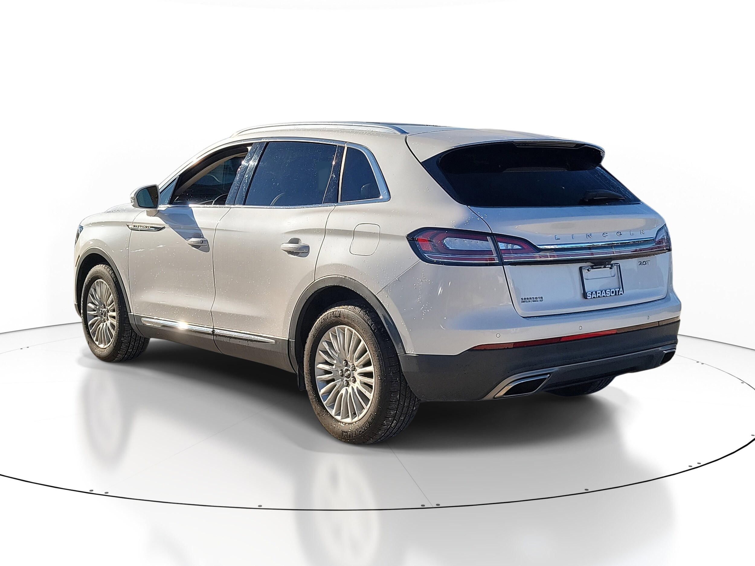 2019 Lincoln Nautilus Standard photo 3
