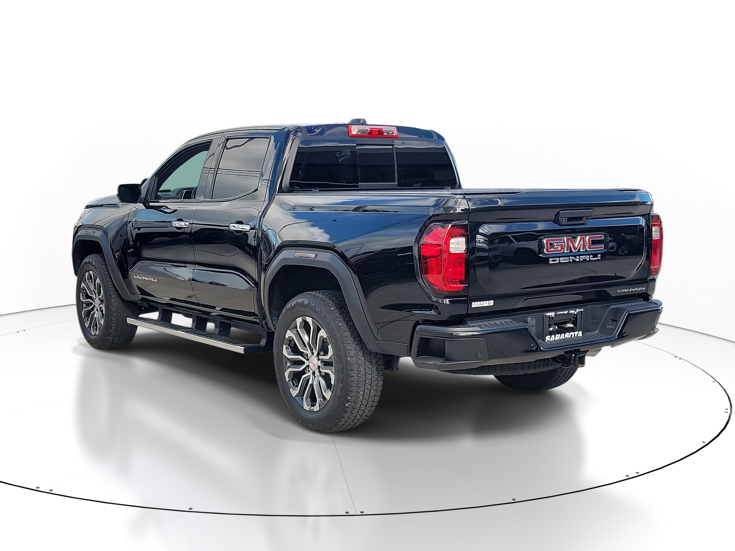 2023 Gmc Canyon Denali photo 2