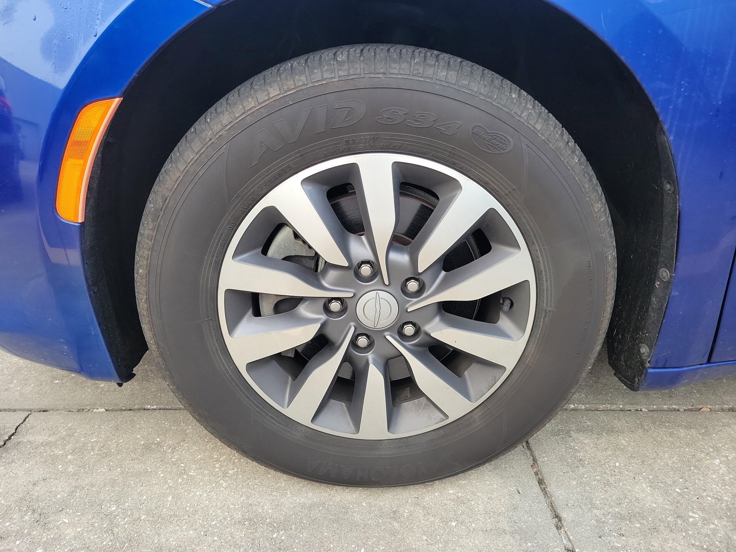 2020 Chrysler Pacifica Touring Plus photo 4