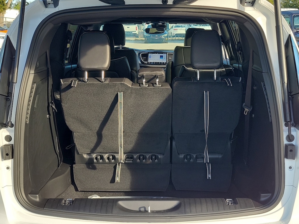 New 2026 Chrysler Pacifica Limited Limited FWD