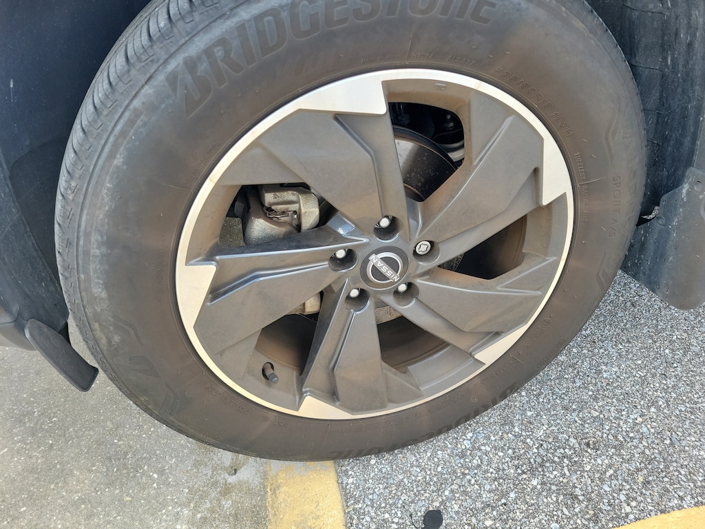 Used 2024 Nissan Rogue SV FWD SV