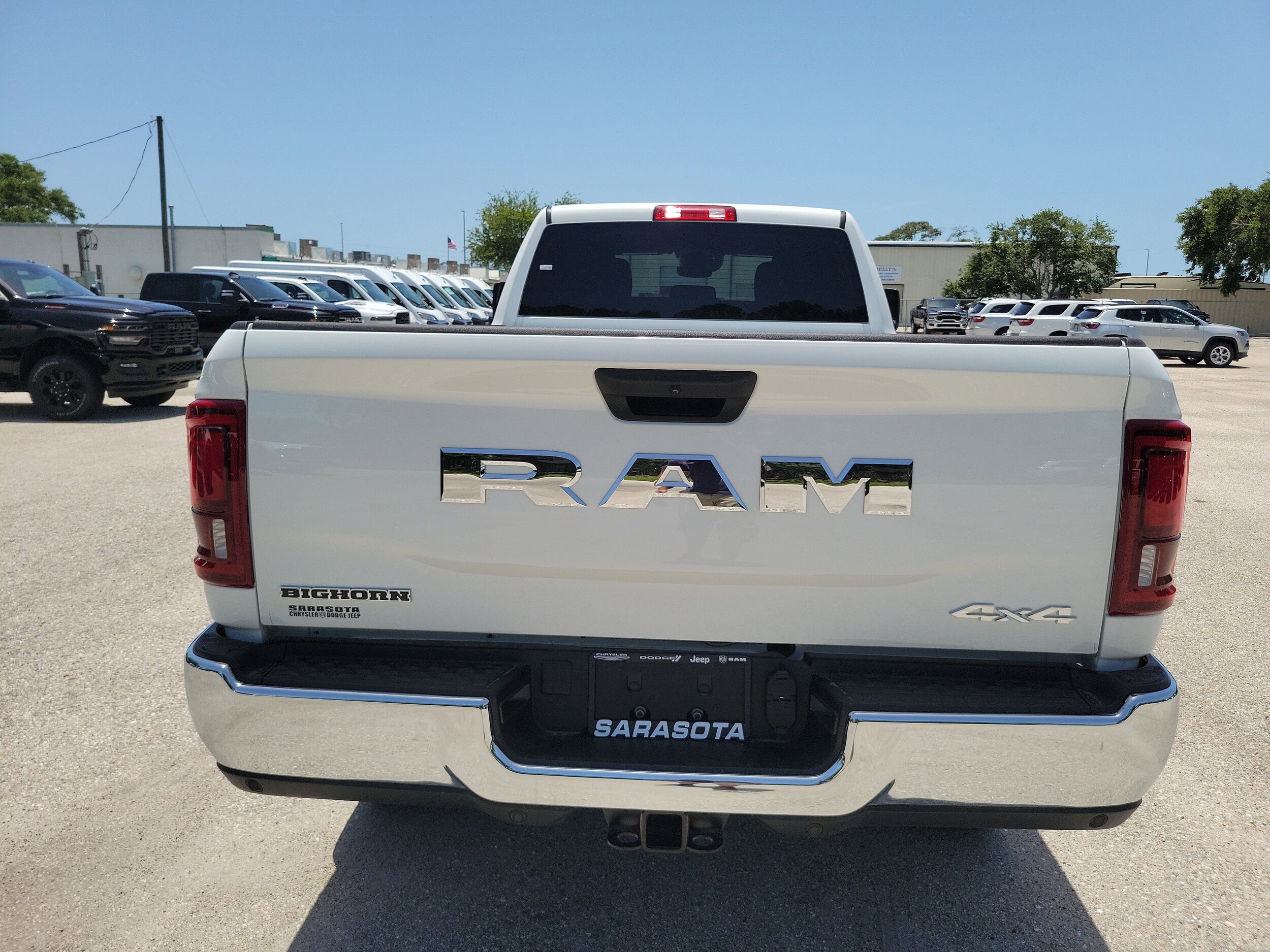2025 Ram 2500 Big Horn photo 3