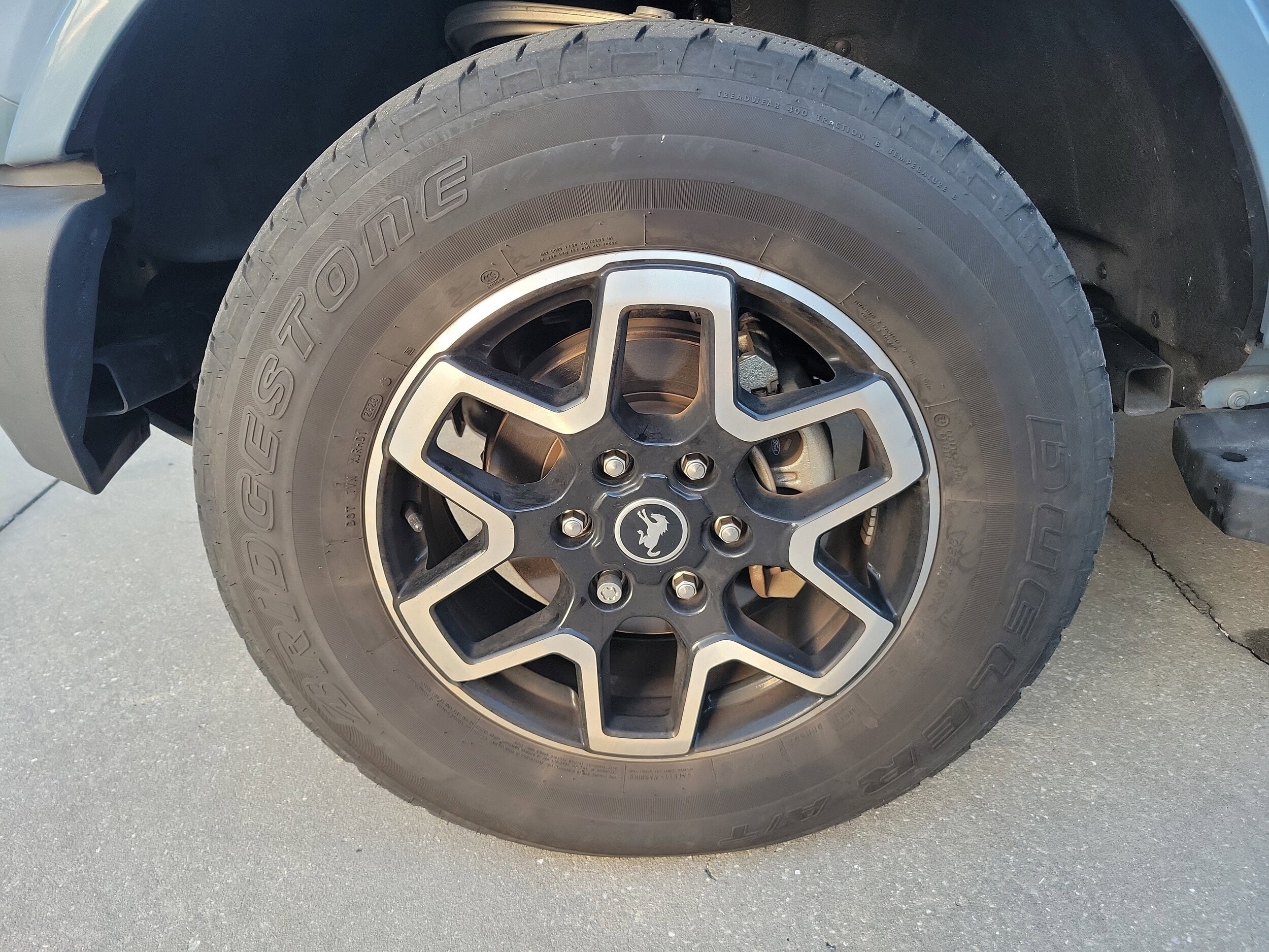 2023 Ford Bronco Outer Banks photo 3