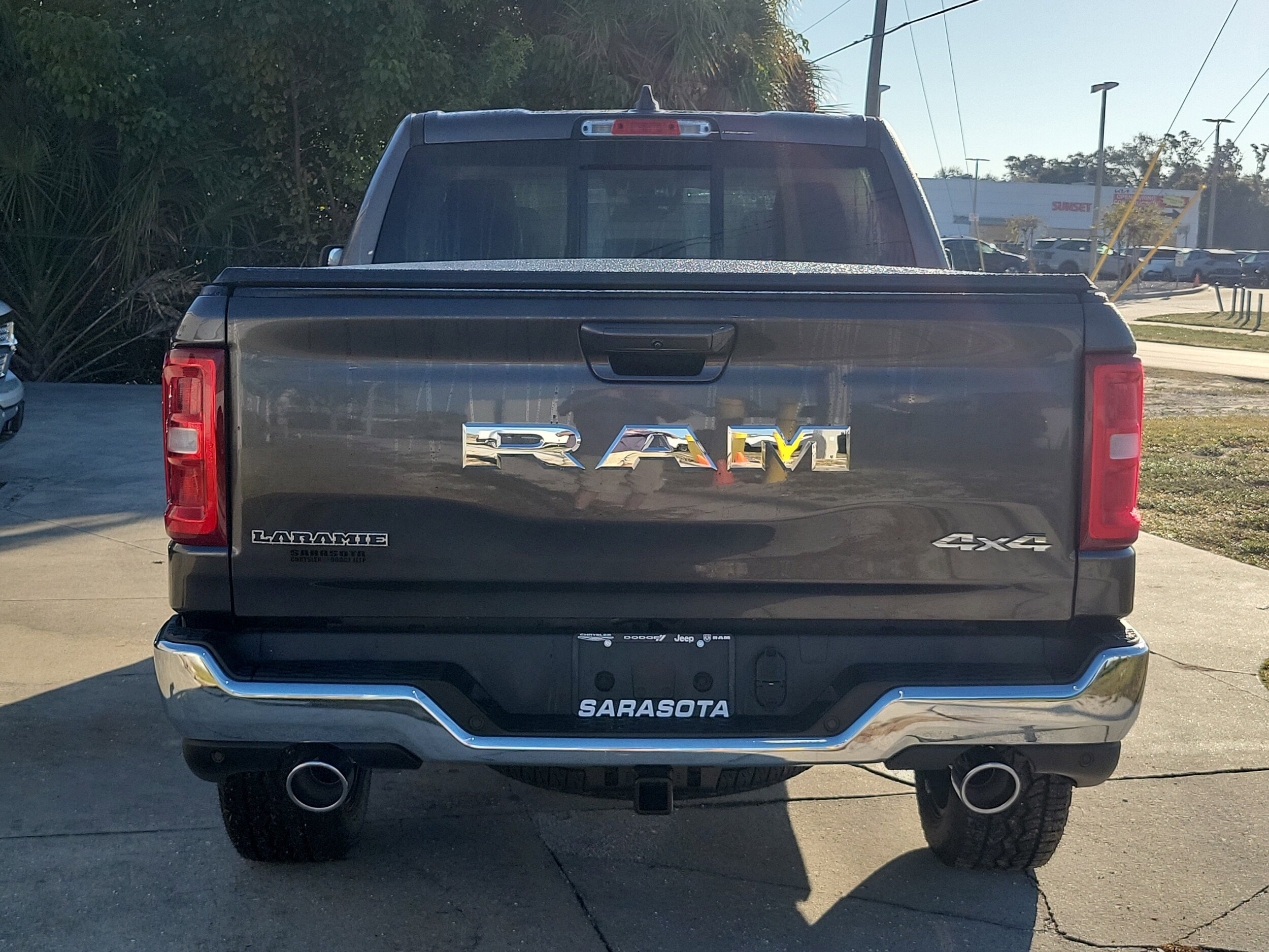 2026 Ram 1500 Laramie photo 3