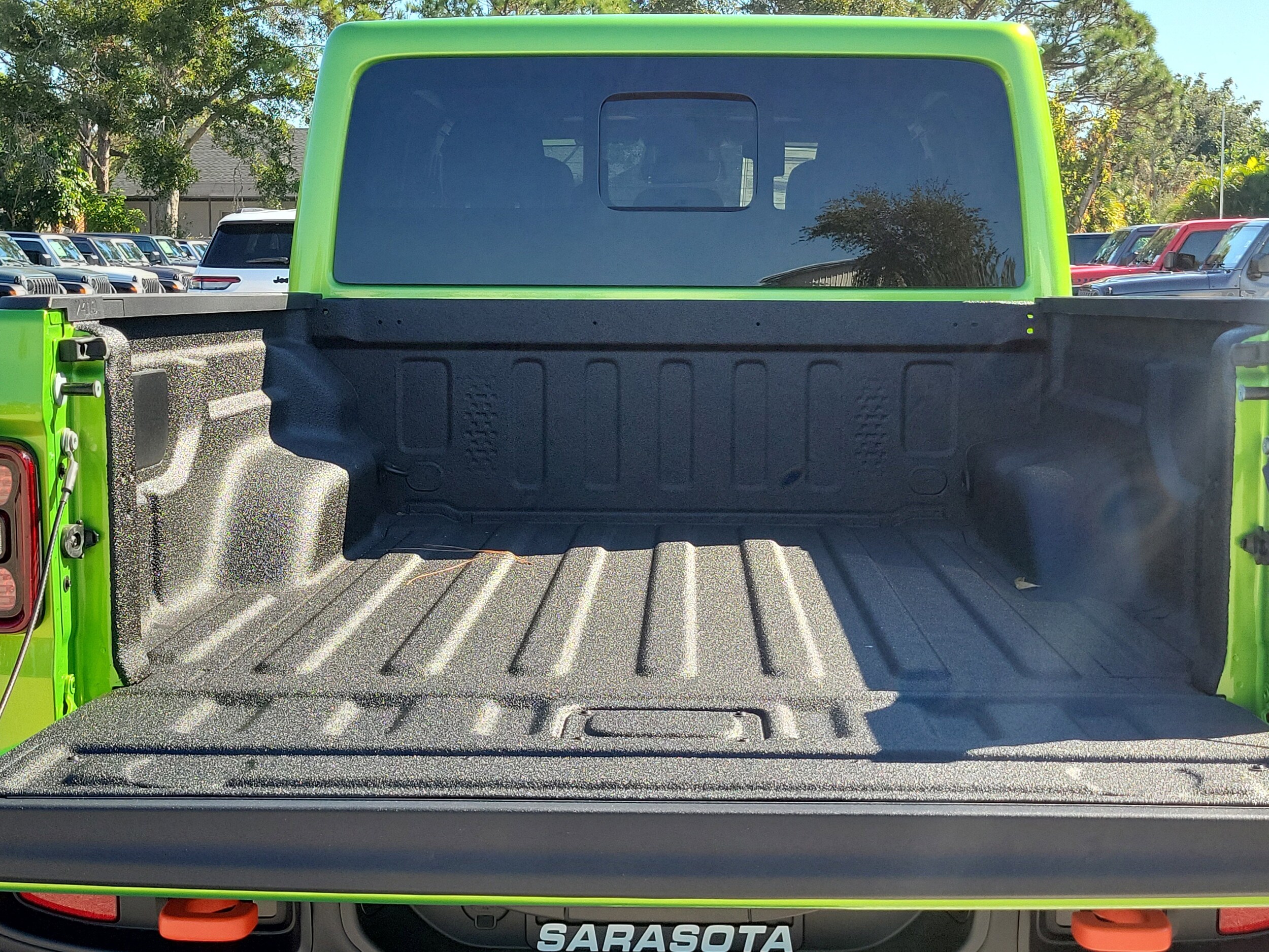 2026 Jeep Gladiator Mojave photo 3