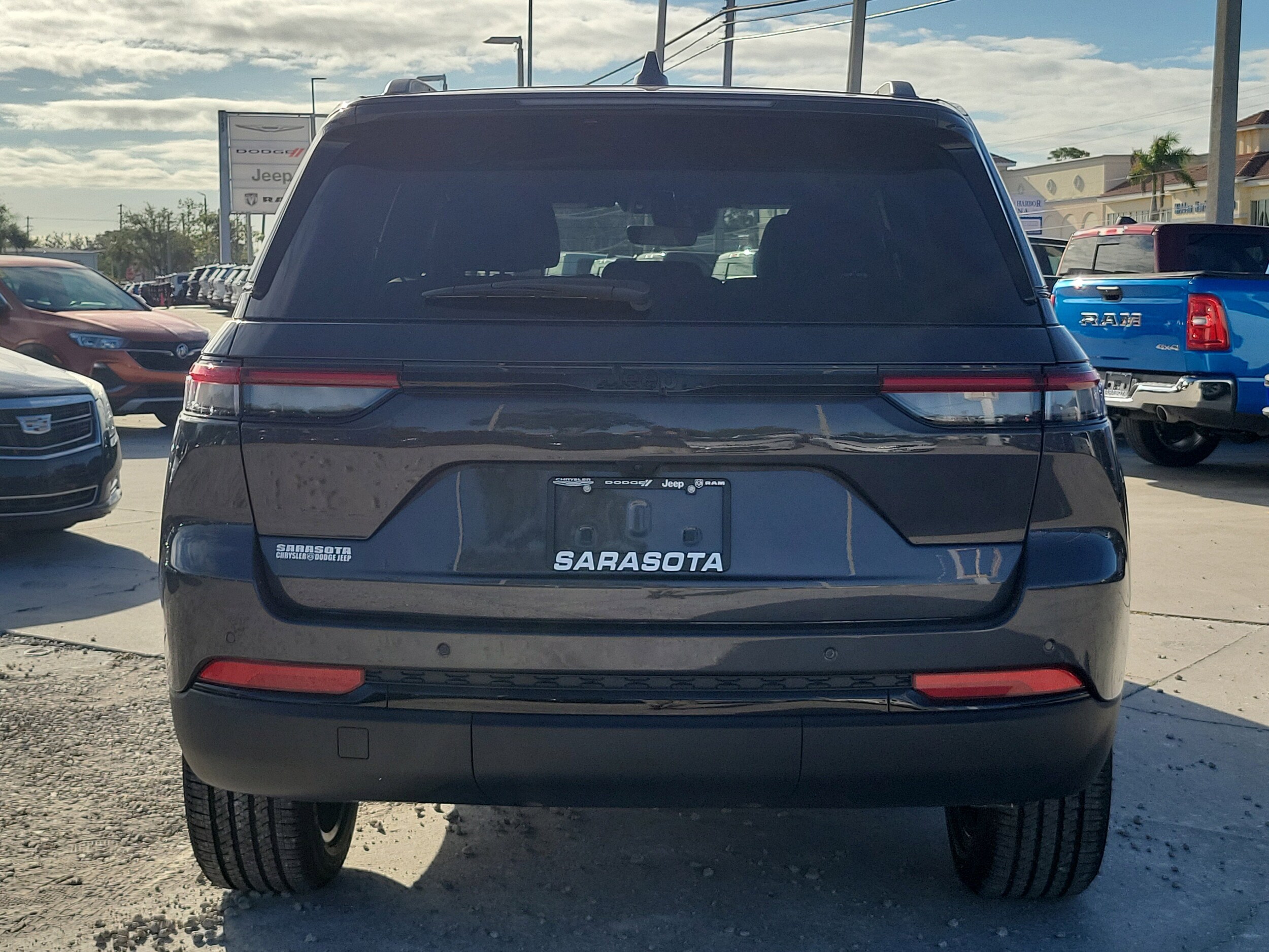 2025 Jeep Grand Cherokee Altitude X photo 3