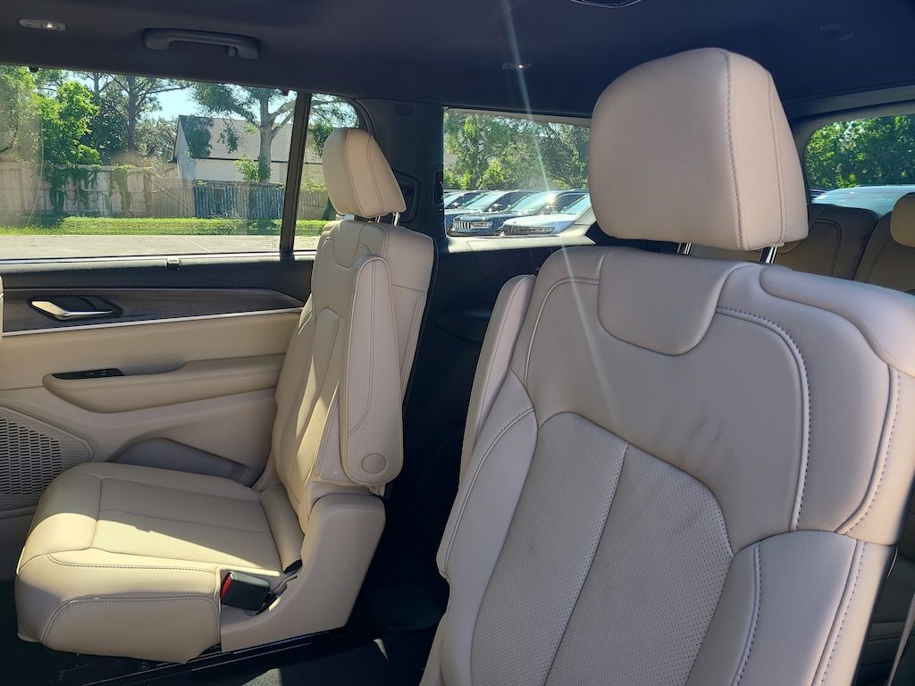 New 2025 Jeep Grand Cherokee L Limited Limited 4x2