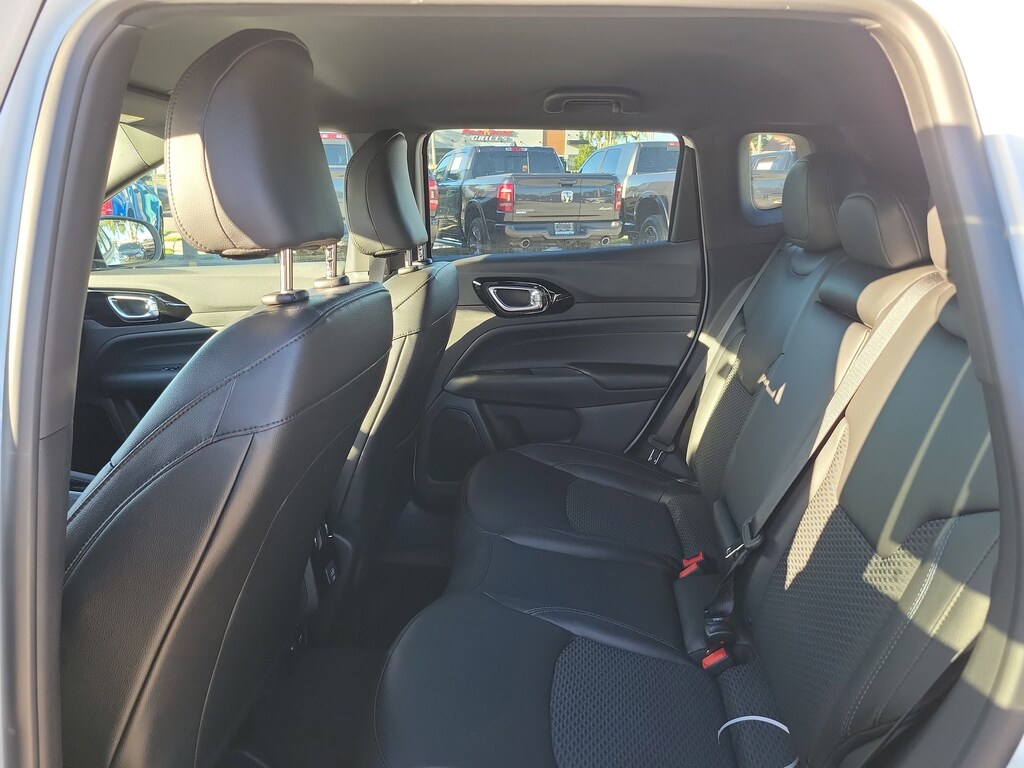 New 2026 Jeep Compass Latitude Altitude Latitude Altitude 4x4