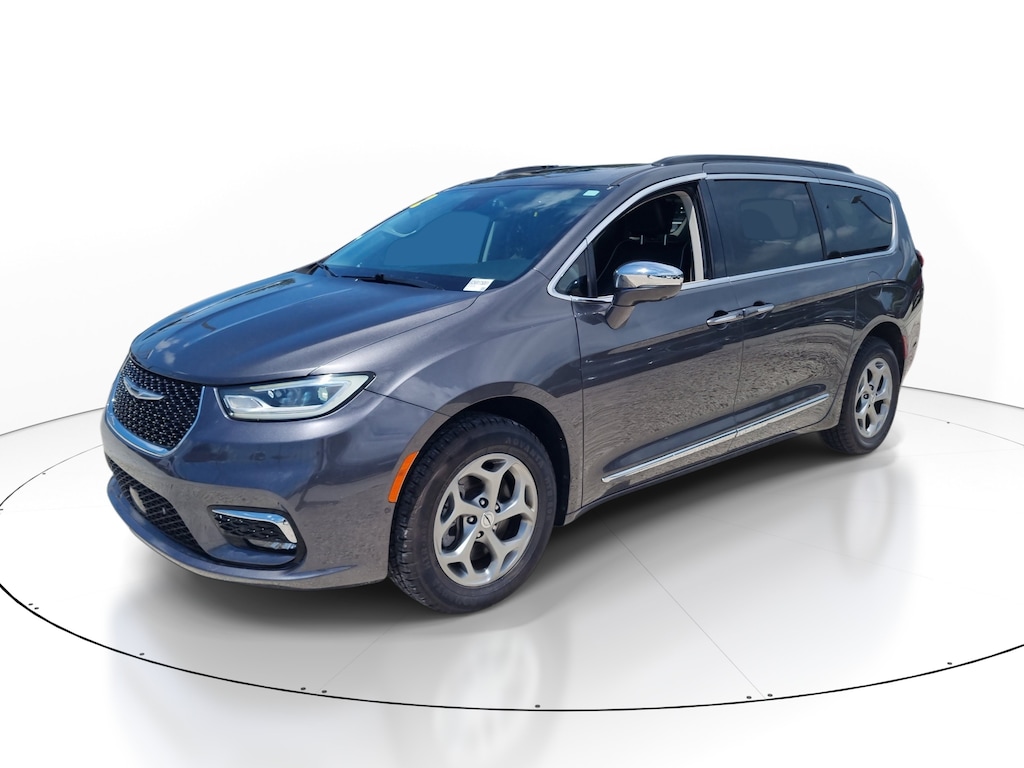 Used 2022 Chrysler Pacifica Limited Limited AWD