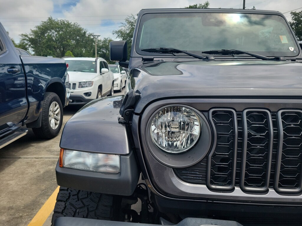 Used 2024 Jeep Gladiator Sport S Sport S 4x4