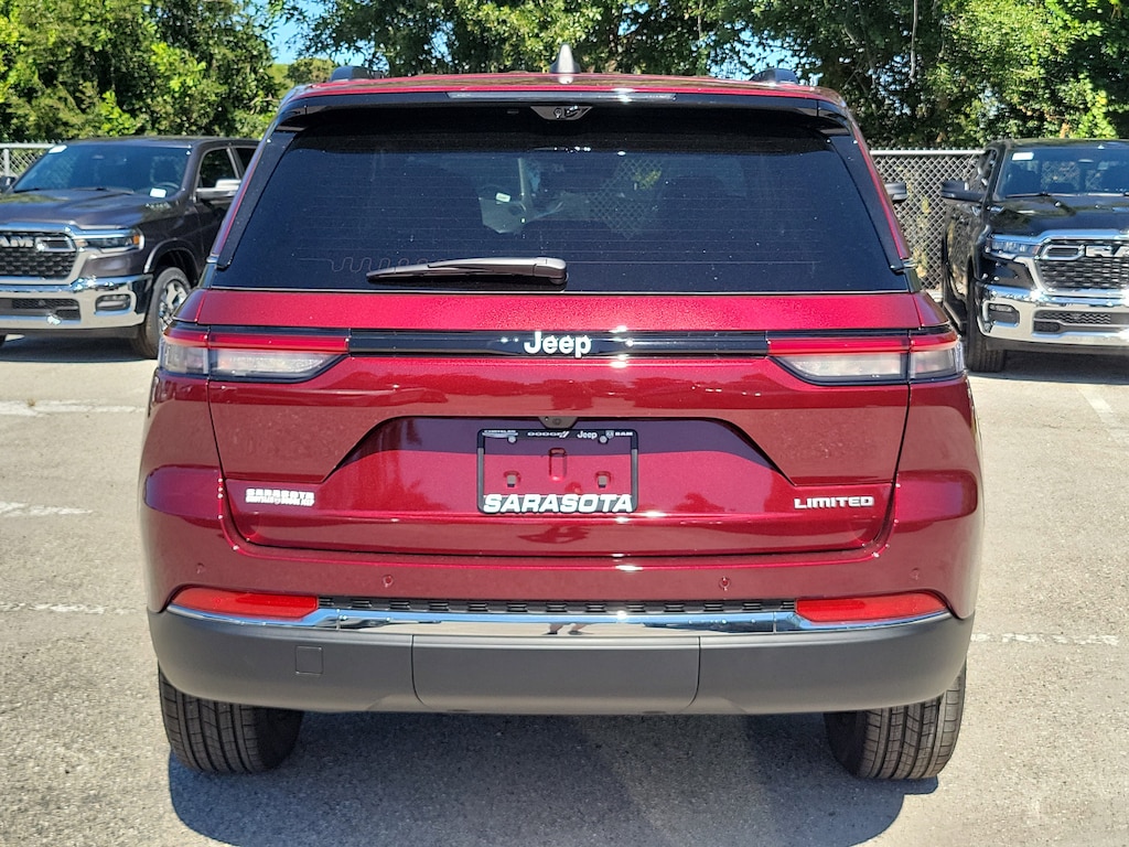 New 2025 Jeep Grand Cherokee Limited Limited 4x2