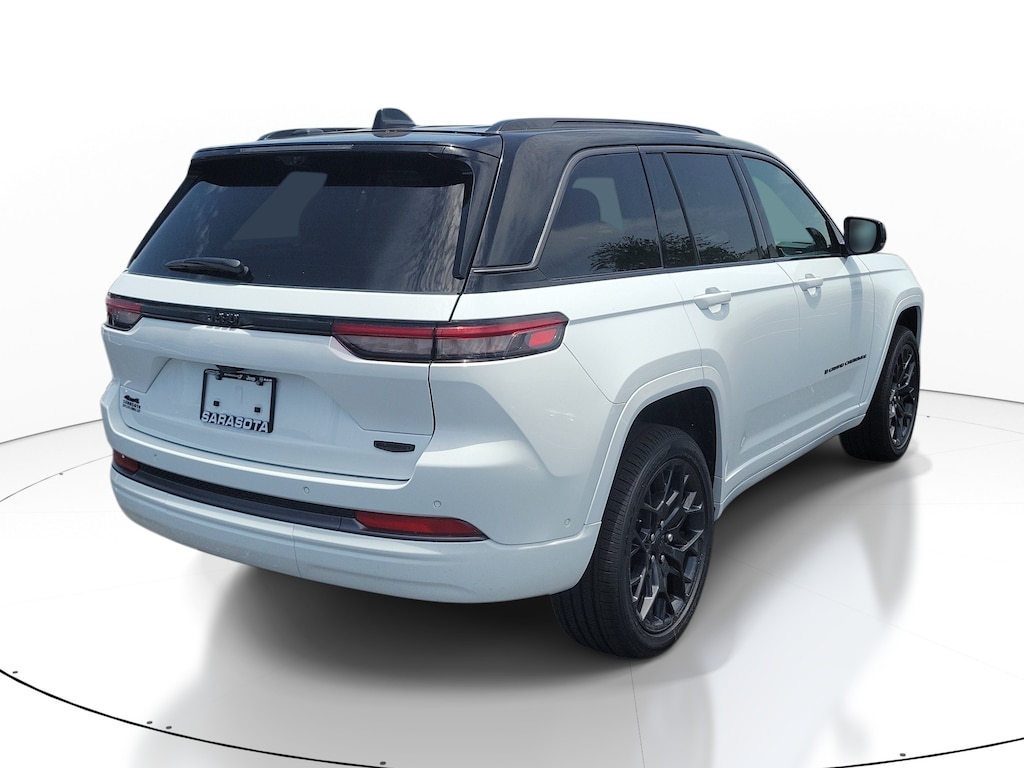 New 2026 Jeep Grand Cherokee Summit Summit 4x4