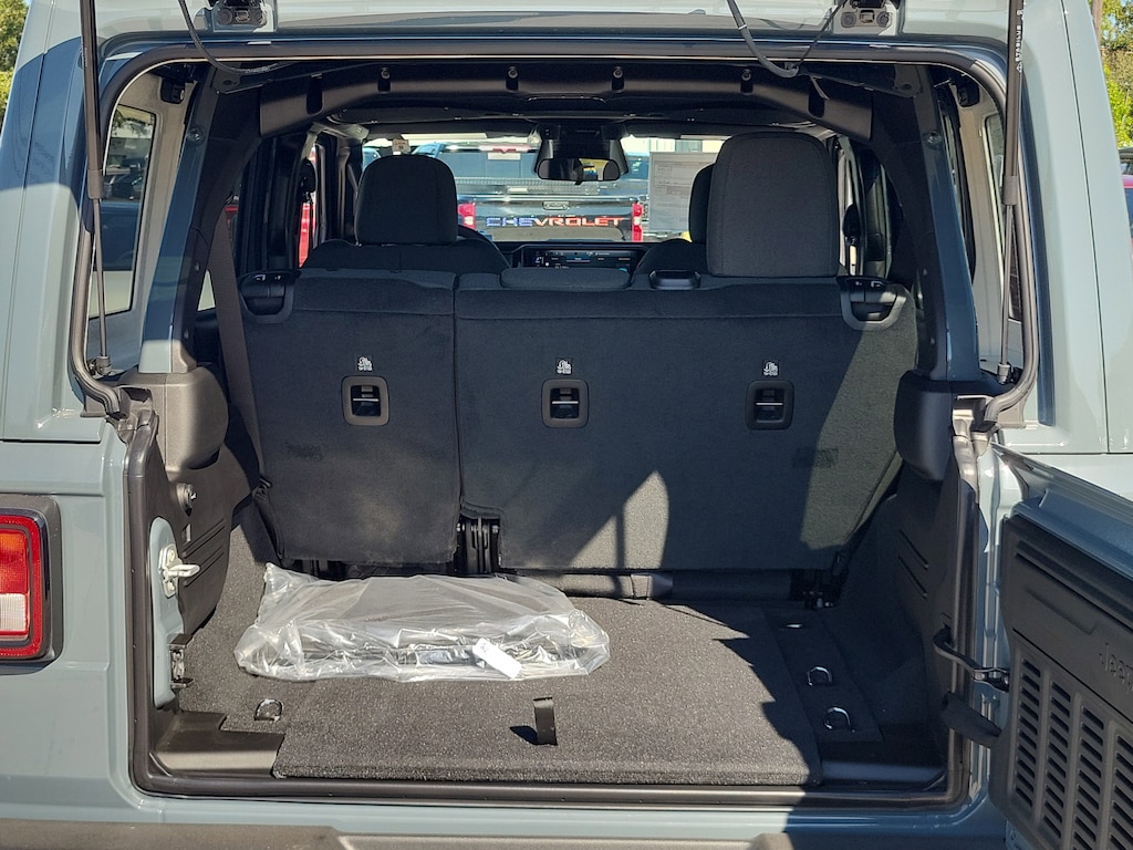 New 2026 Jeep Wrangler Sport S Sport S 4x4