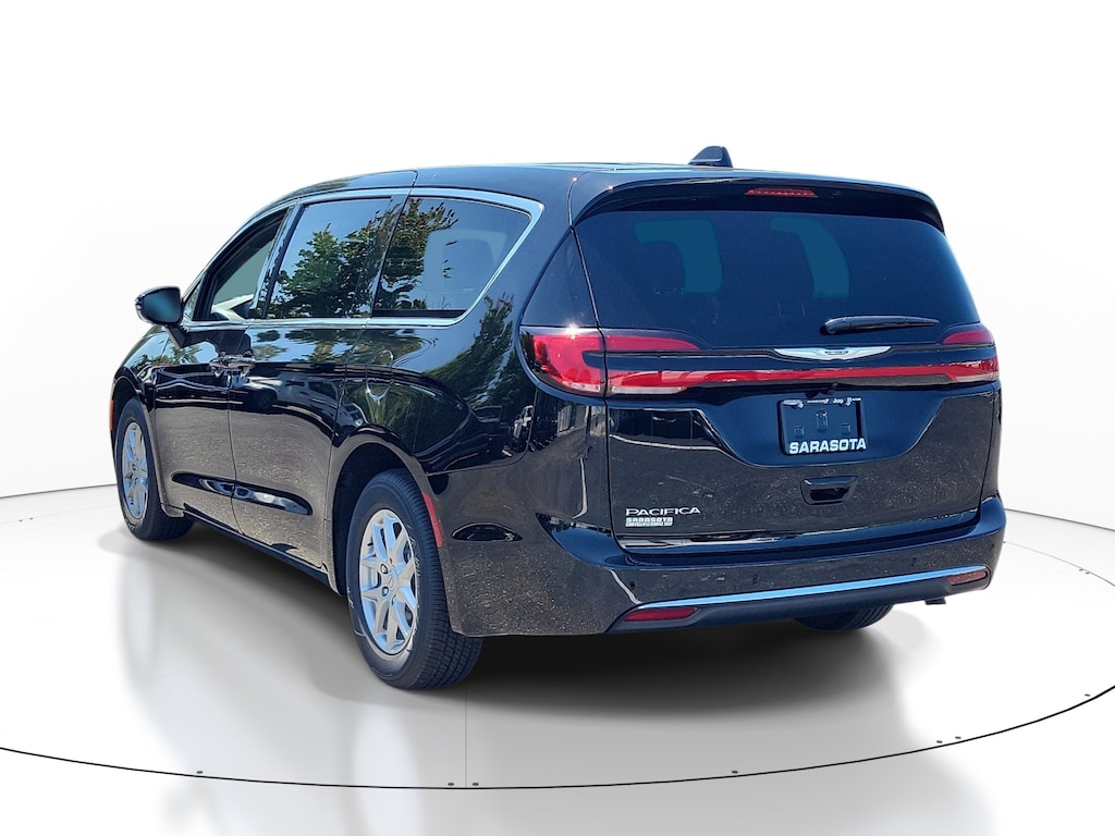 New 2026 Chrysler Pacifica Select Select FWD