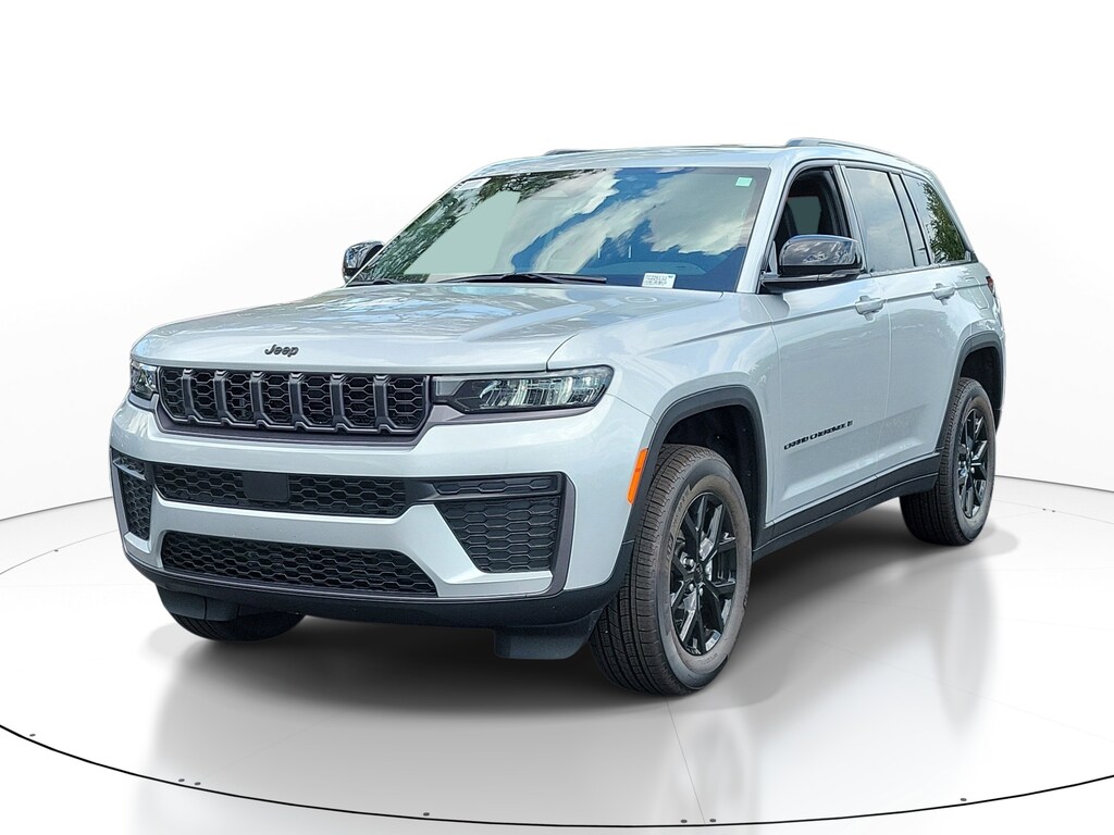 New 2026 Jeep Grand Cherokee Laredo Altitude Laredo Altitude 4x2