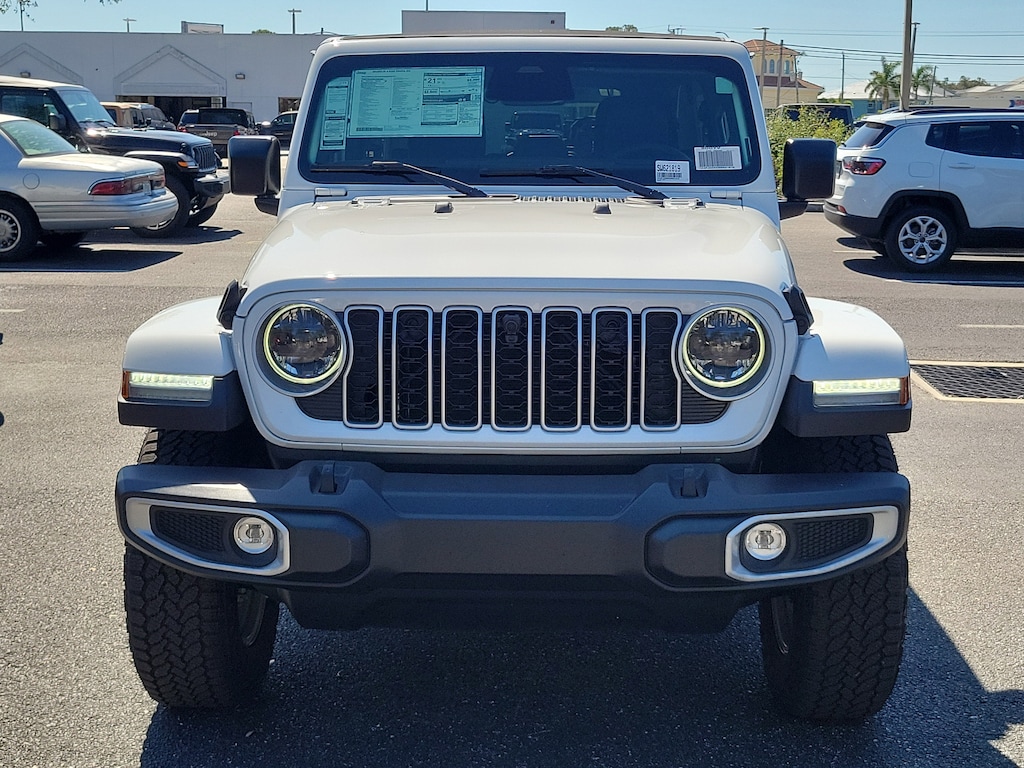 New 2025 Jeep Wrangler Sahara Sahara  4x4