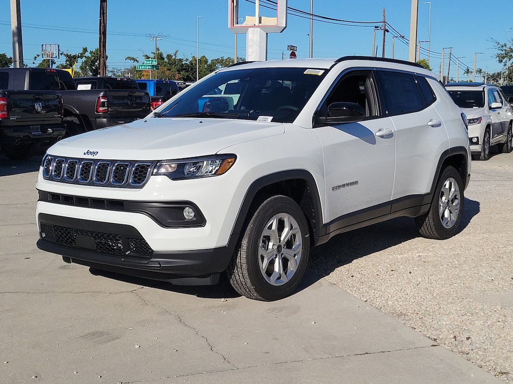New 2026 Jeep Compass Latitude Latitude 4x4