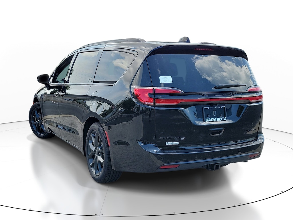 New 2027 Chrysler Pacifica Limited Limited FWD