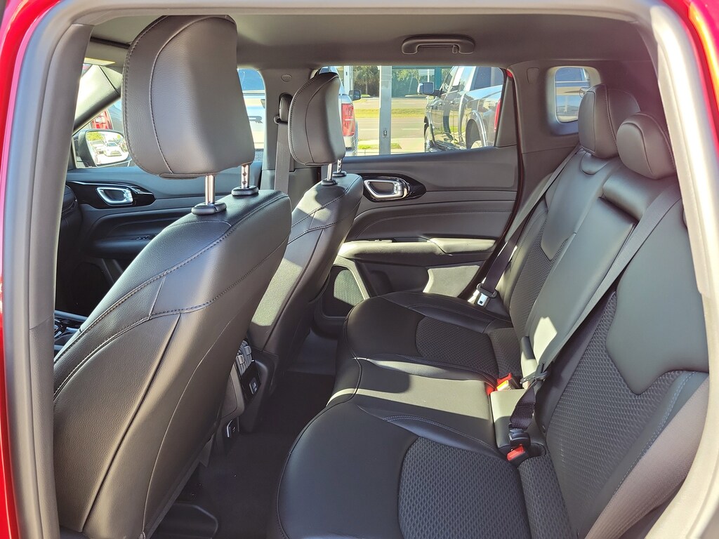 New 2026 Jeep Compass Latitude Altitude Latitude Altitude 4x4