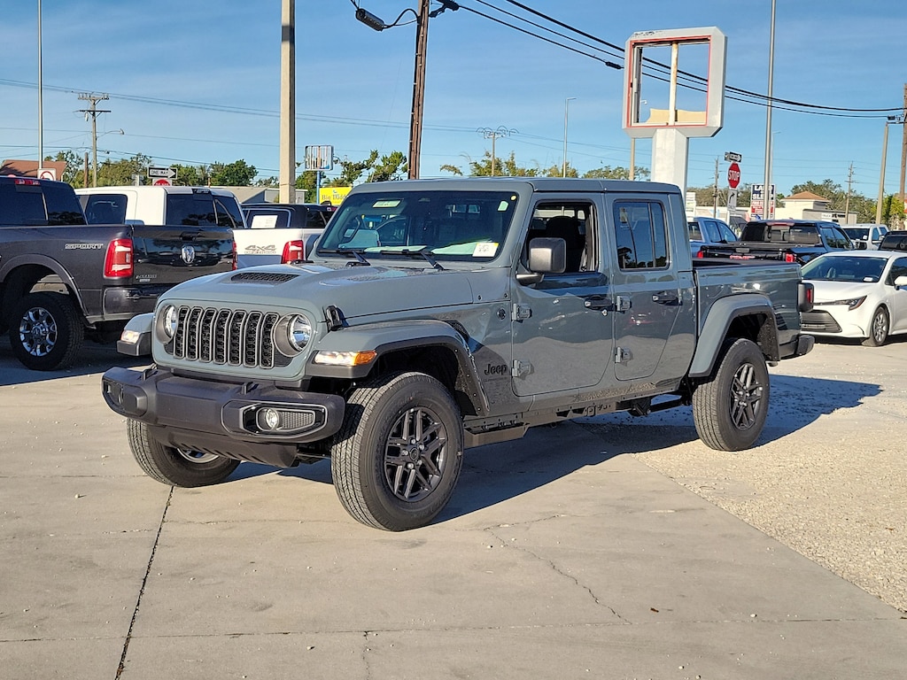 New 2026 Jeep Gladiator Sport S Sport S 4x4