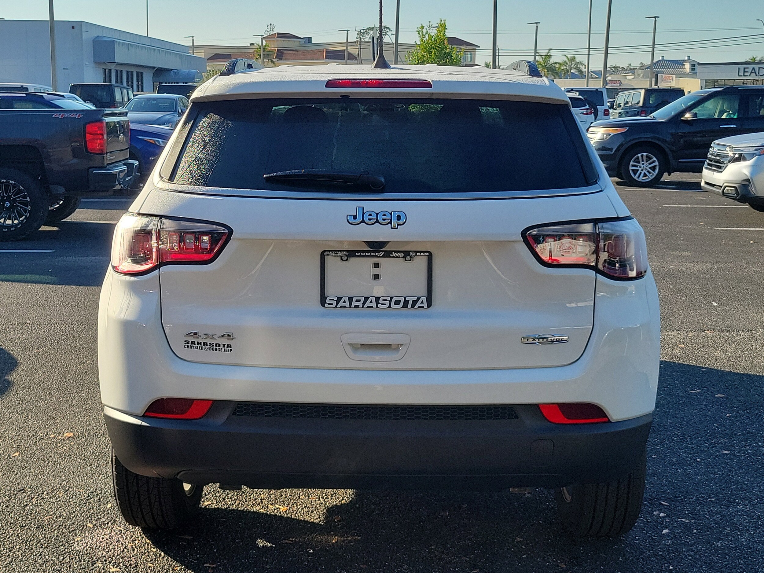 2026 Jeep Compass Latitude photo 3