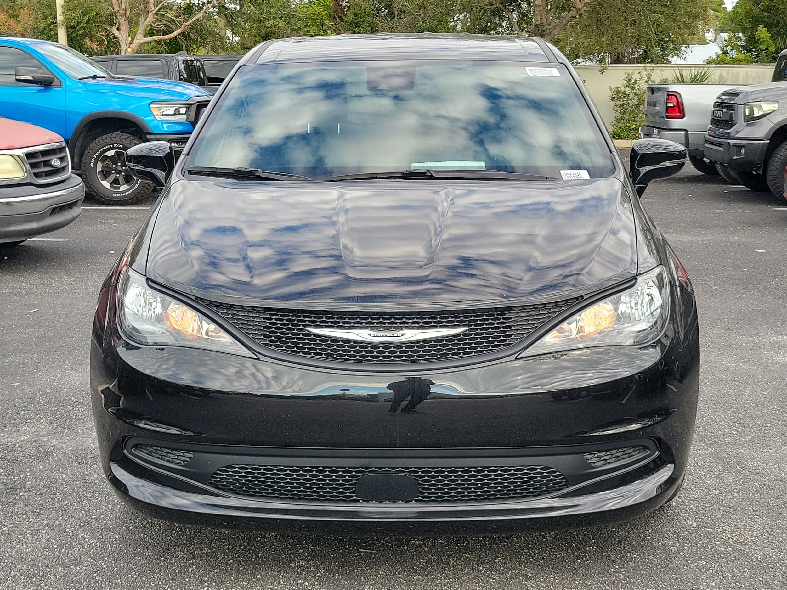 2026 Chrysler Voyager LX's photo