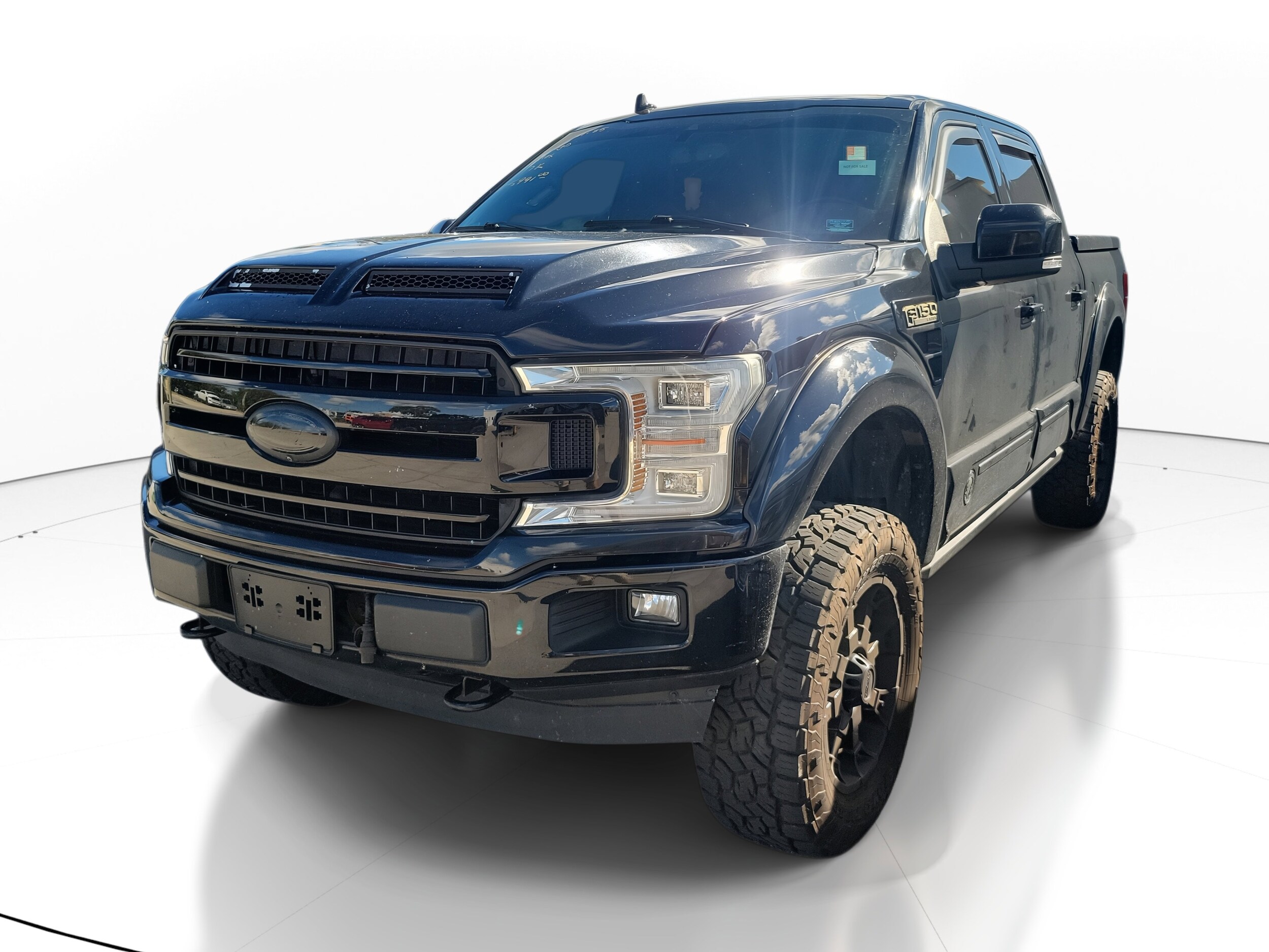 2018 Ford F-150 Lariat photo 2