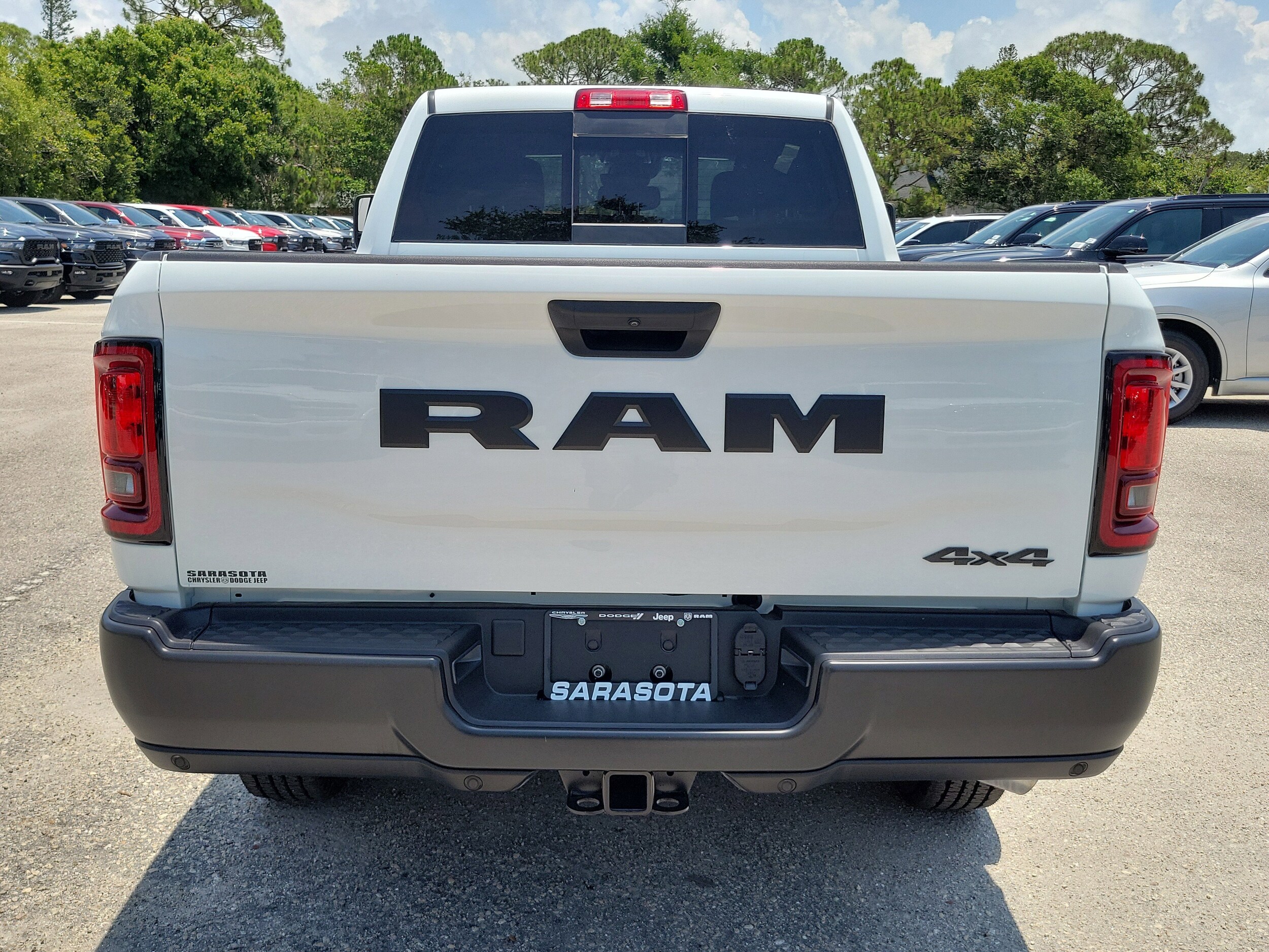2025 Ram 2500 Tradesman photo 3