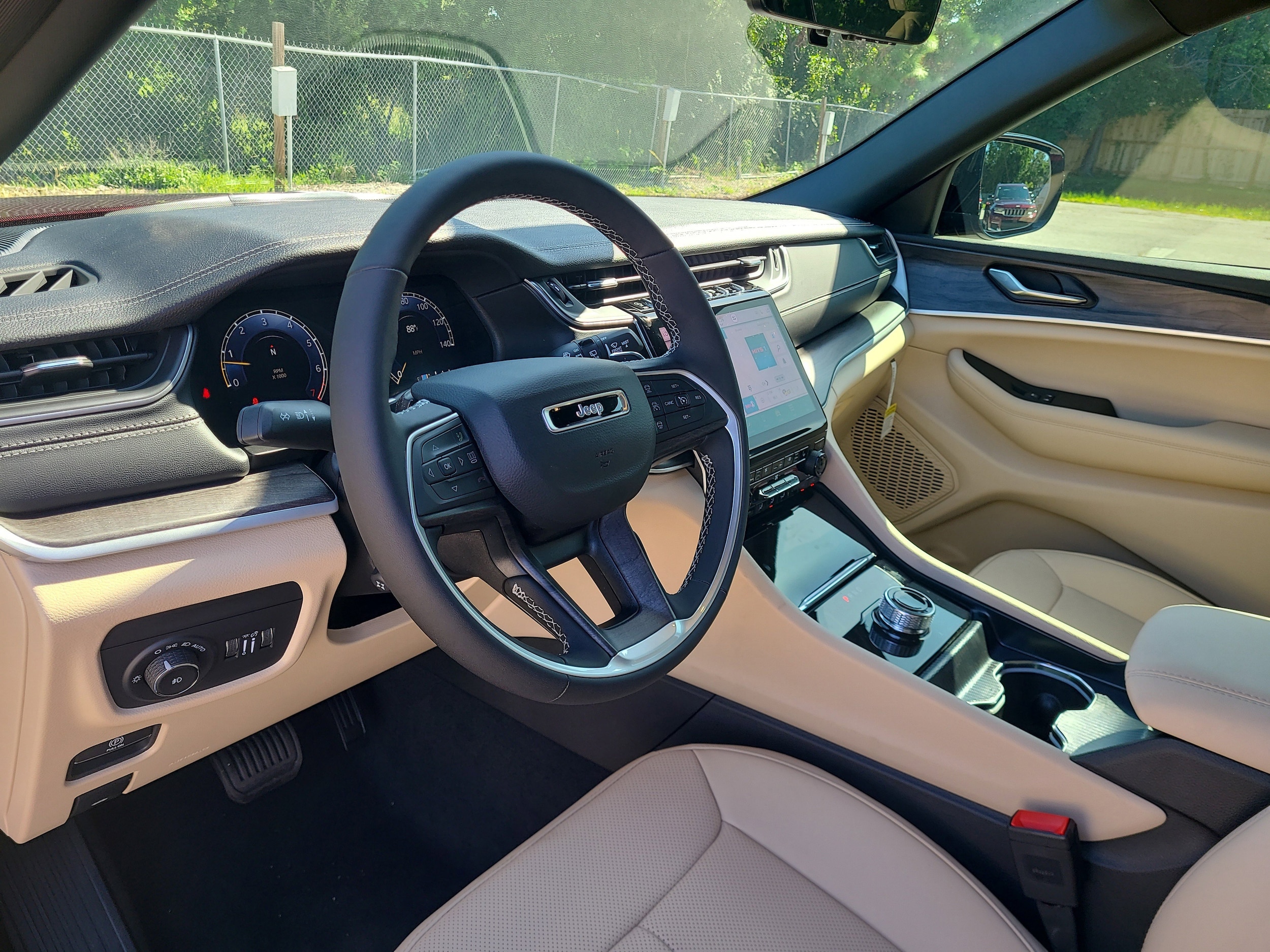 2025 Jeep Grand Cherokee L Limited - Photo 9