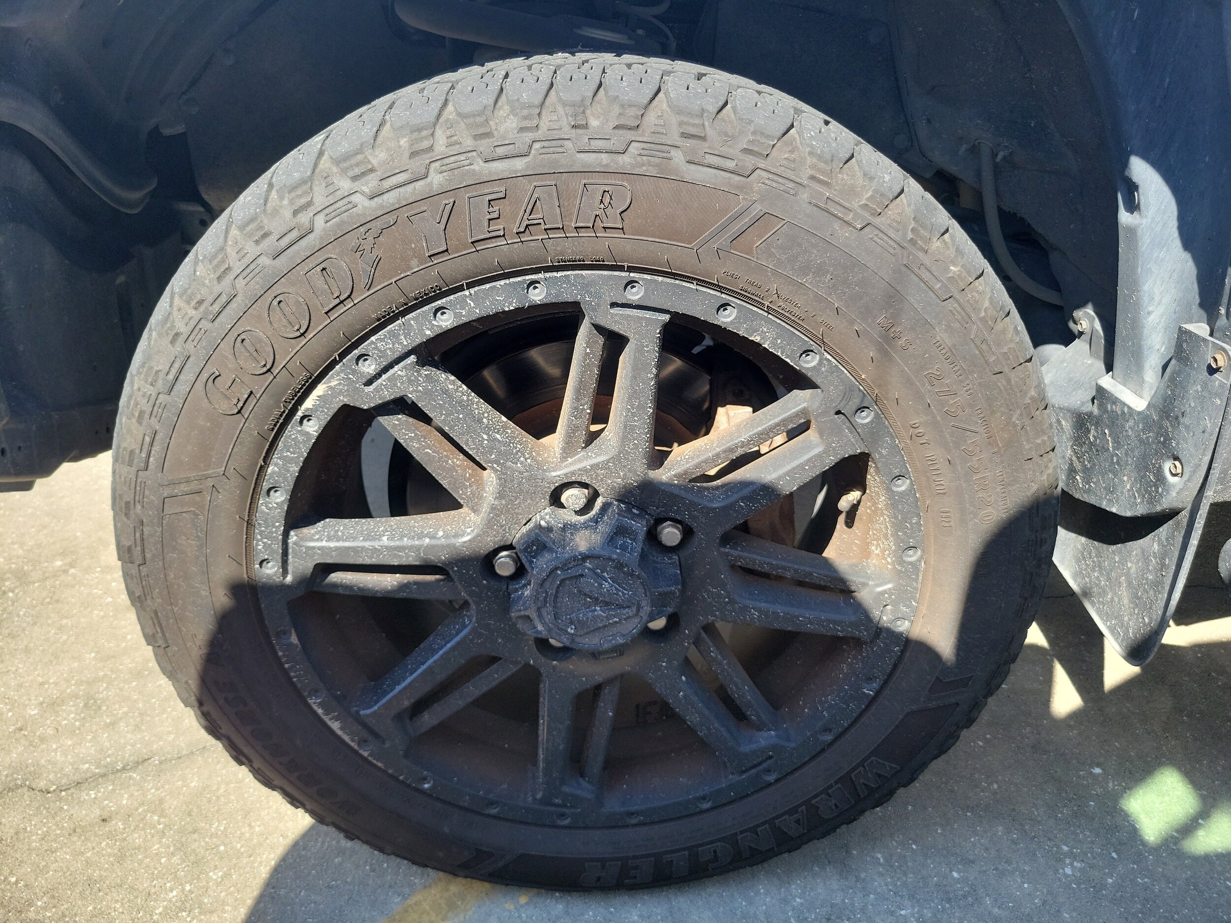 2019 Toyota Tundra SR5 CrewMax photo 4