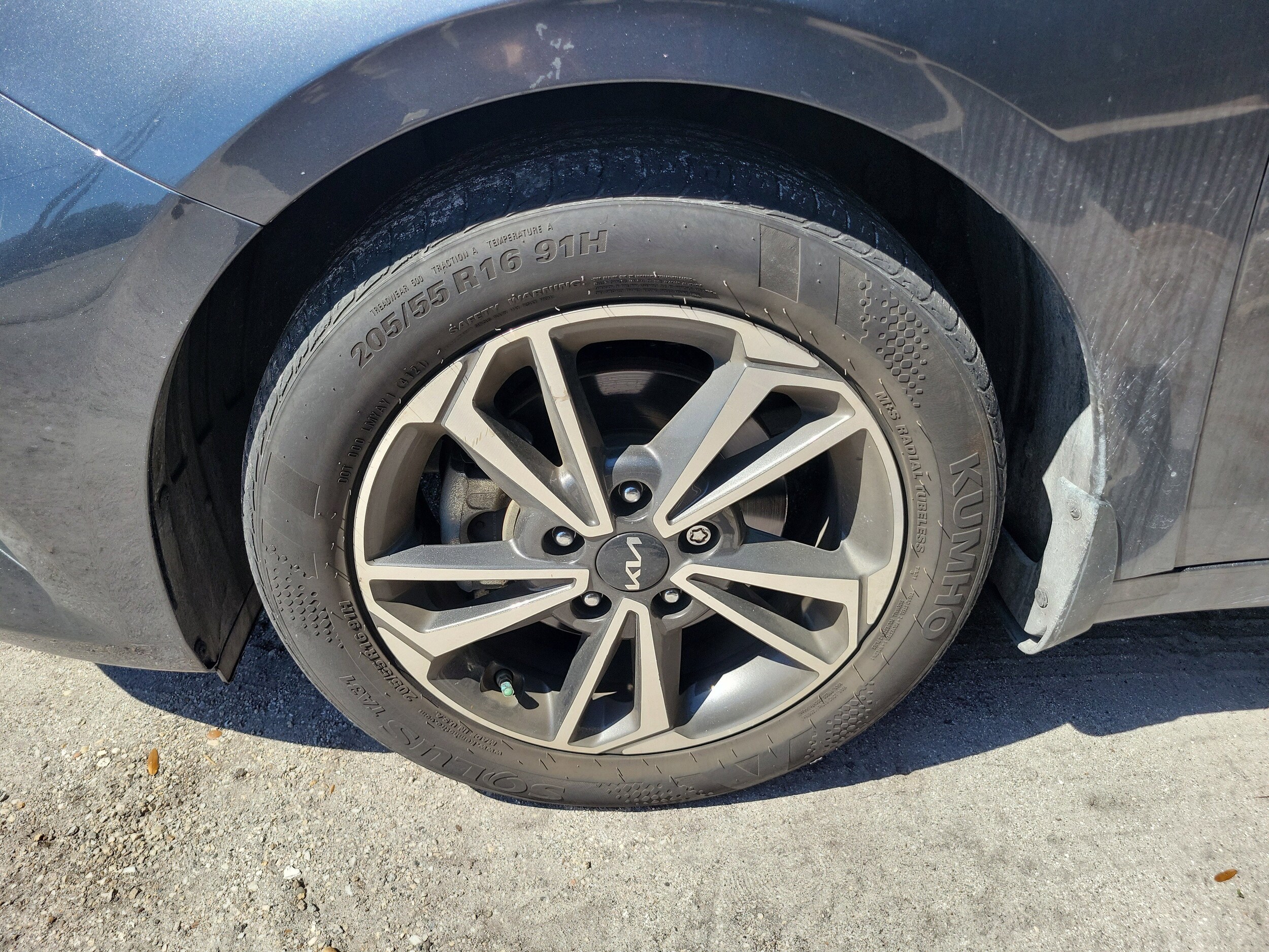 2022 Kia Forte LXS photo 4