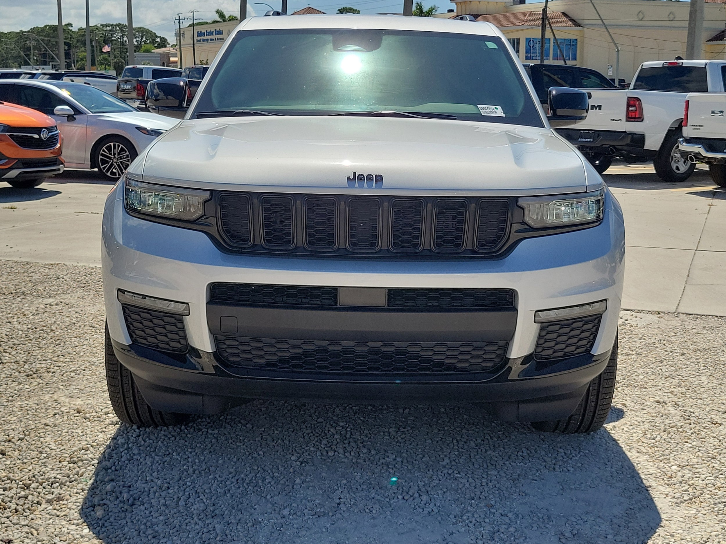 2025 Jeep Grand Cherokee L Limited's photo