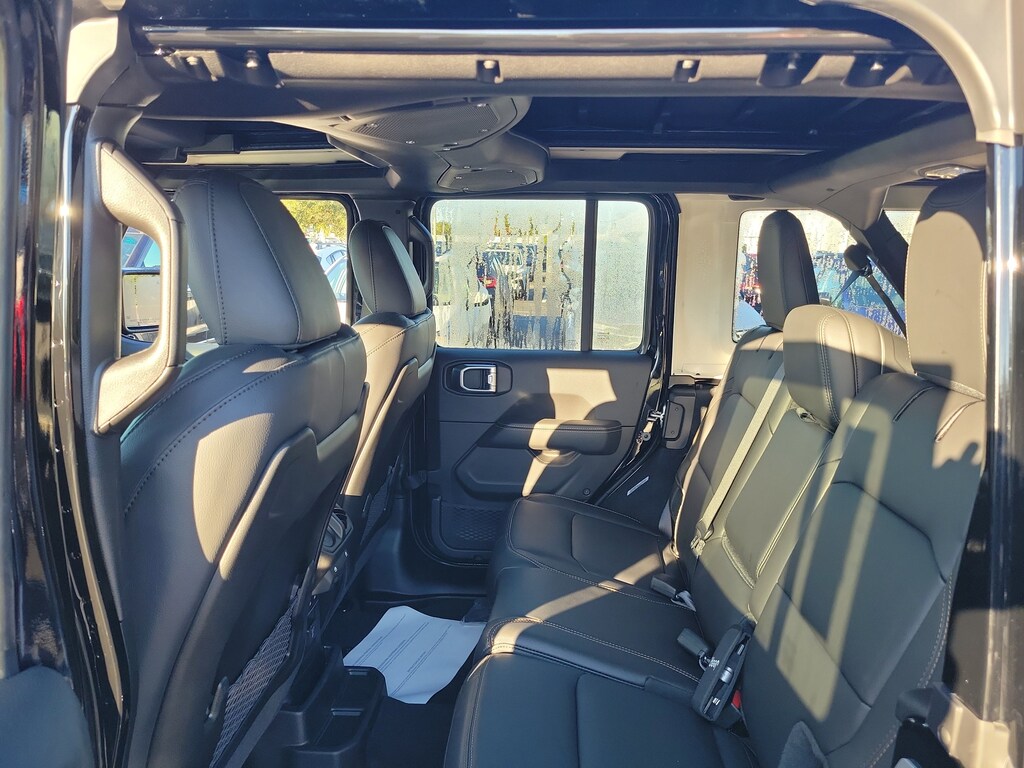 New 2026 Jeep Wrangler Sahara Sahara 4x4