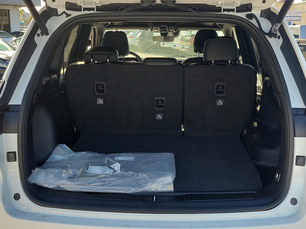 New 2025 Jeep Grand Cherokee Altitude X Altitude X 4x4